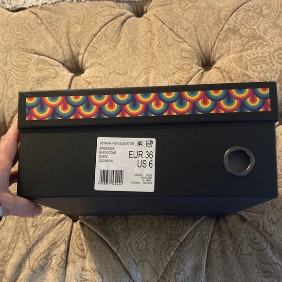 Kurt Geiger Multicolor Patterned Box - Picture 11 of 11